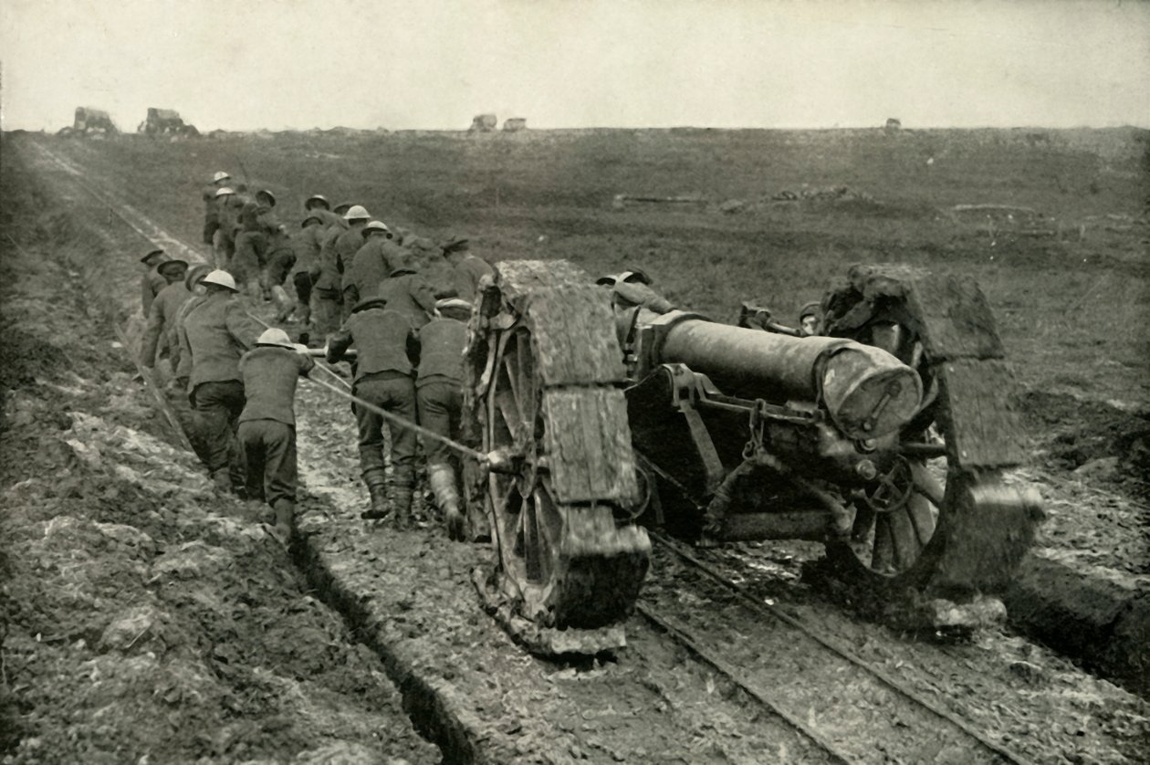 Ziehen der Kanonen zu neuen Vorstoßpositionen, 1919 von Unbekannt