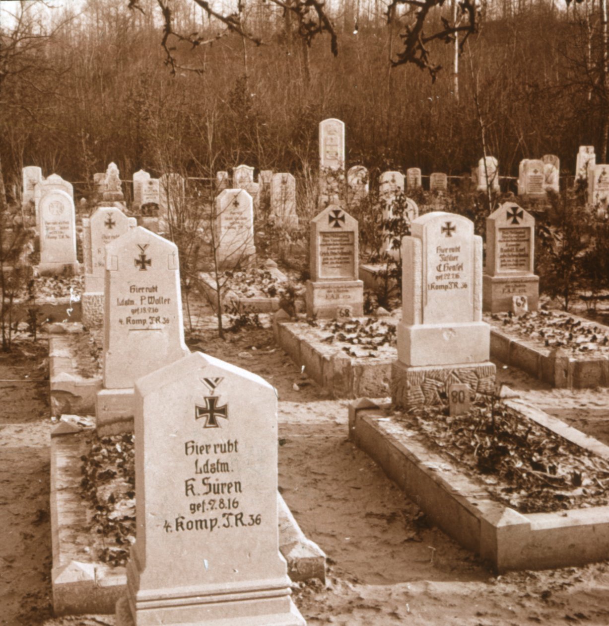 Deutscher Friedhof, Carlepont, Nordfrankreich, ca. 1914-1918 von Unbekannt
