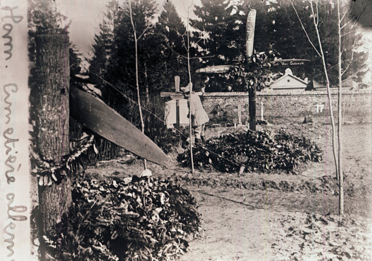 Deutscher Friedhof, um 1914-1918 von Unbekannt