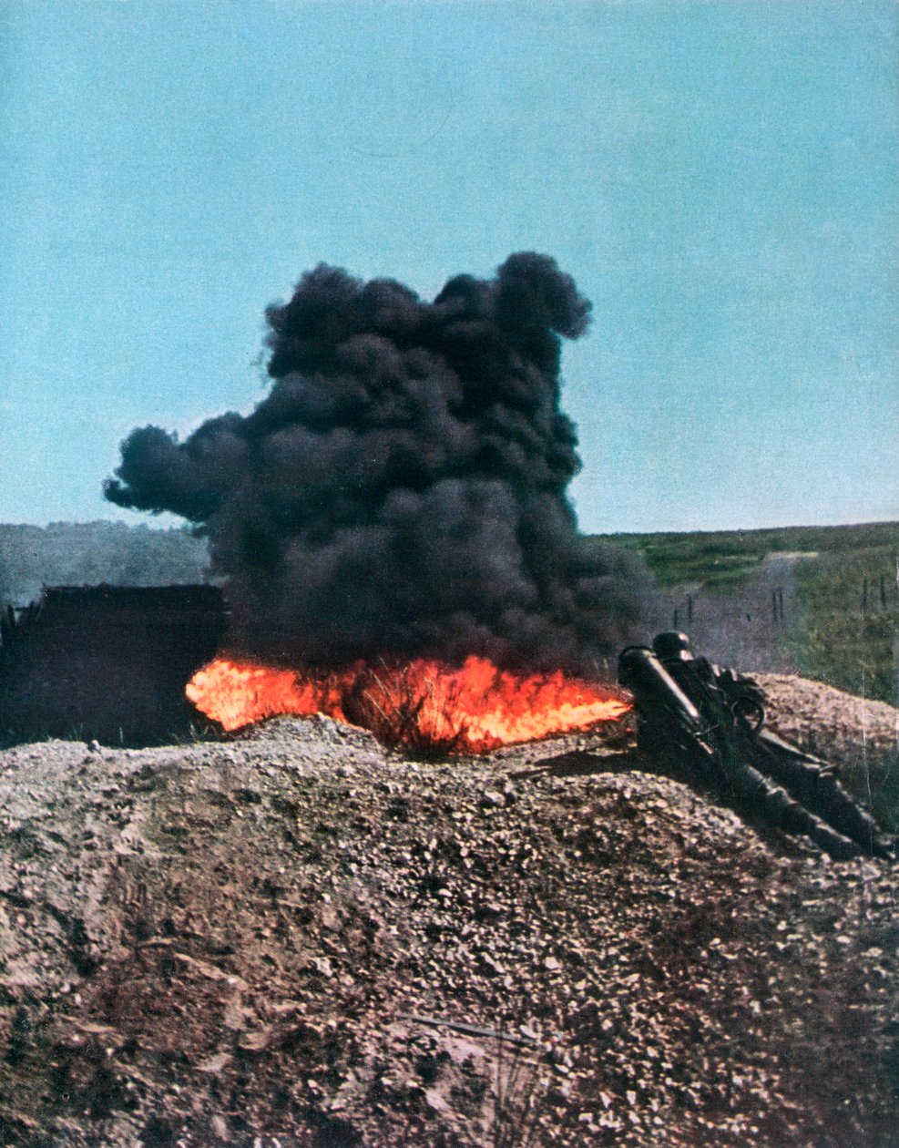 Deutscher Soldat mit Flammenwerfer, Russland, 1941 von Unbekannt
