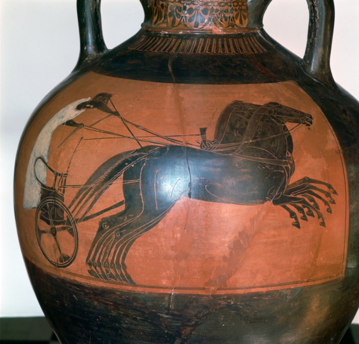 Griechische Vase, die einen Streitwagen darstellt, ca. 5.-6. Jahrhundert v. Chr. von Unbekannt