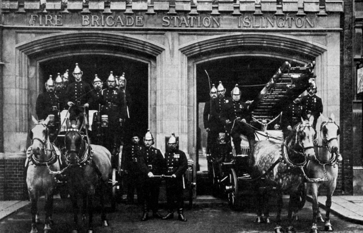 Feuerwehr von Islington, London, 1901, 1951 von Unbekannt