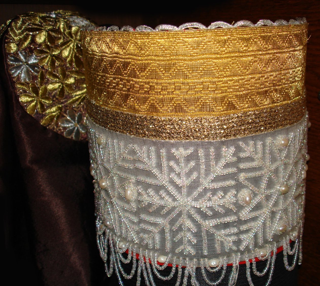 Kokoshnik, frühes 19. Jahrhundert von Unbekannt