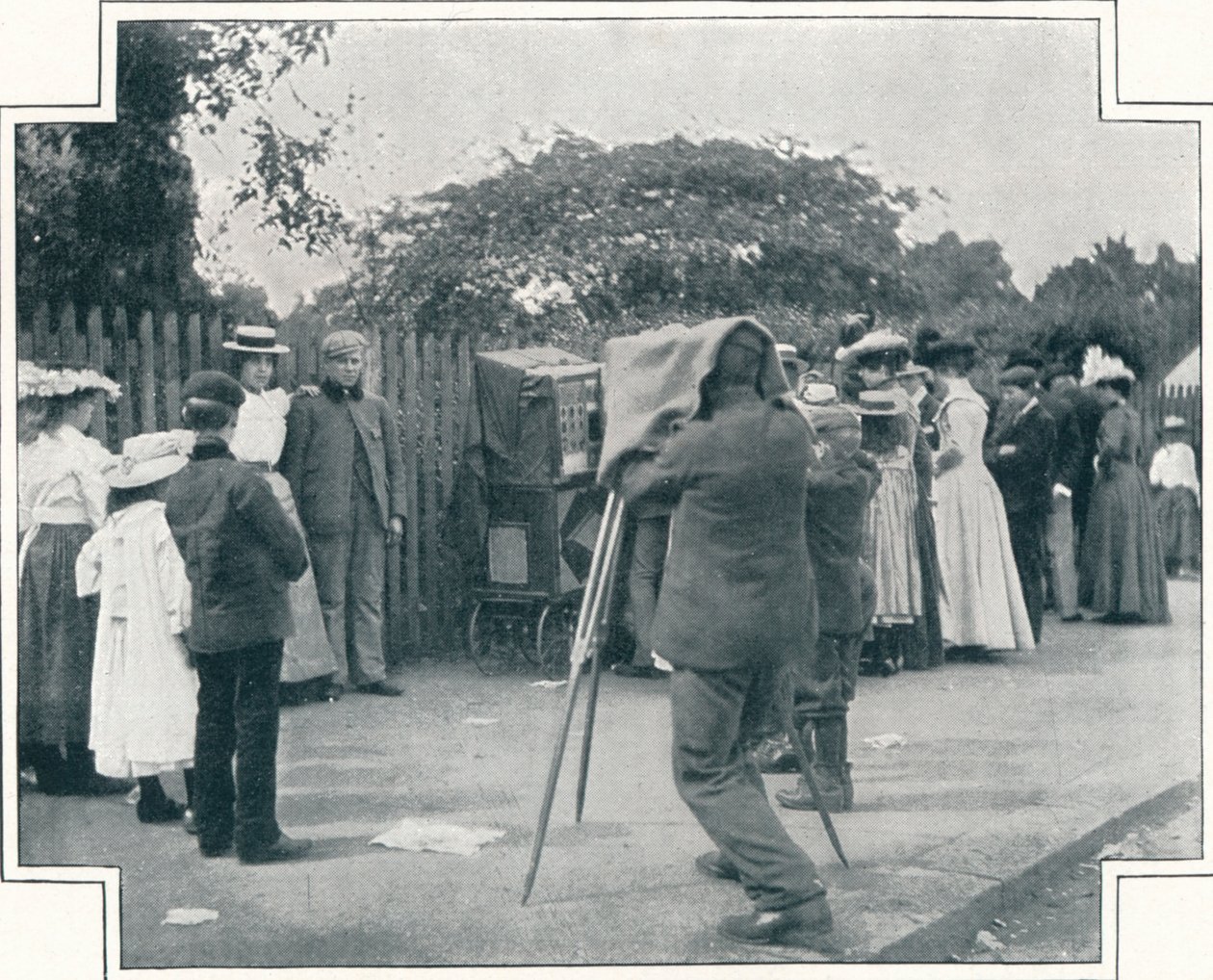 Bitte lächeln!, London, um 1903 von Unbekannt
