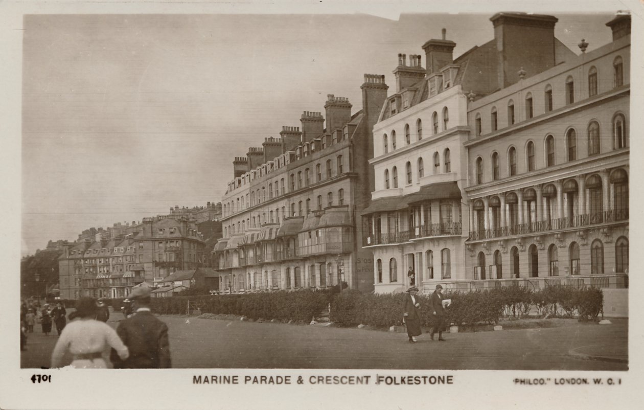 Marine Parade & Crescent Folkestone, spätes 19.-frühes 20. Jahrhundert von Unbekannt