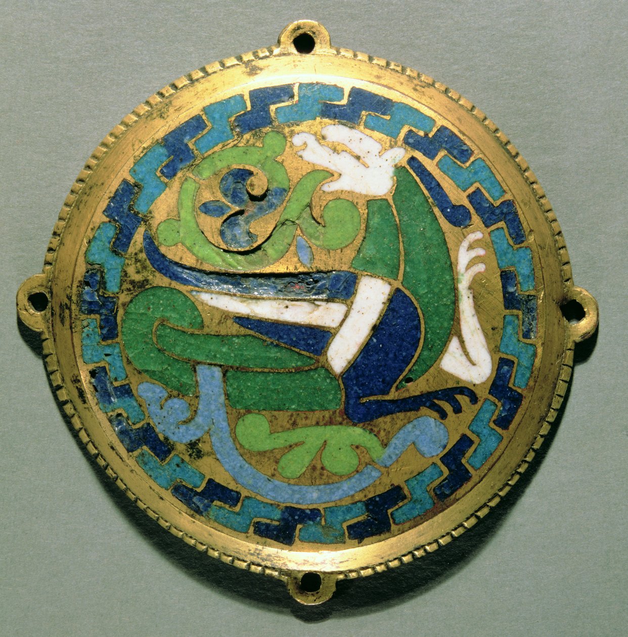 Medallion, das einen Drachen darstellt, Französisch, aus Conques von Unbekannt