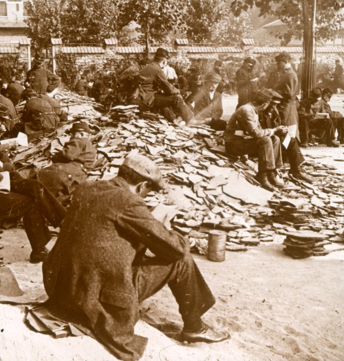 Mobilisierung, Pariser Kaserne, um 1914 von Unbekannt
