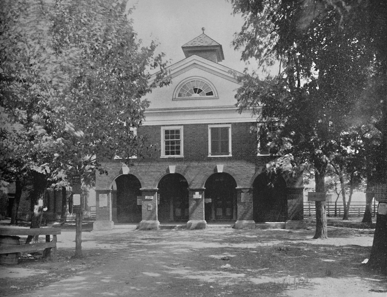 Altes Gerichtsgebäude, Bowling Green, Virginia, ca. 1897 von Unbekannt