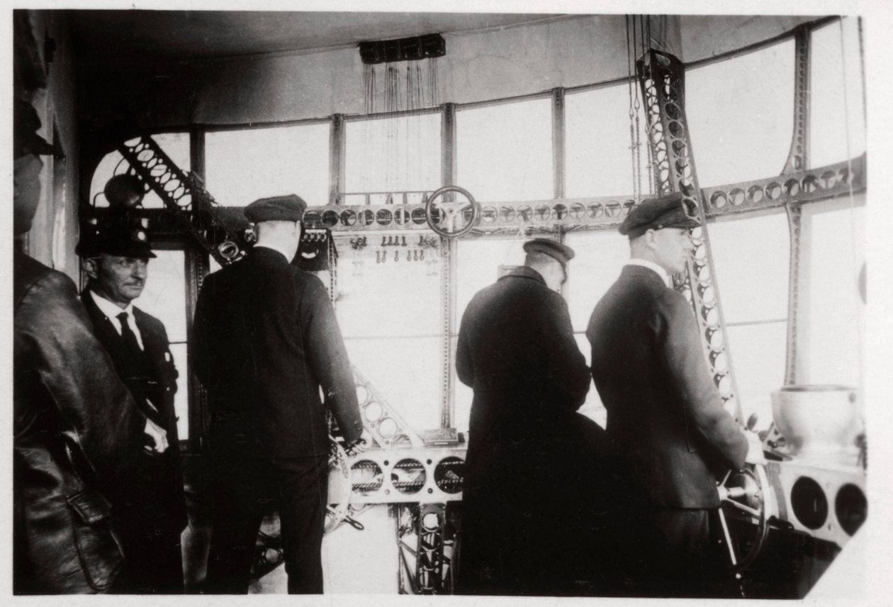 Pilotenkabine, Zeppelin LZ 127 Graf Zeppelin, 1933 von Unbekannt