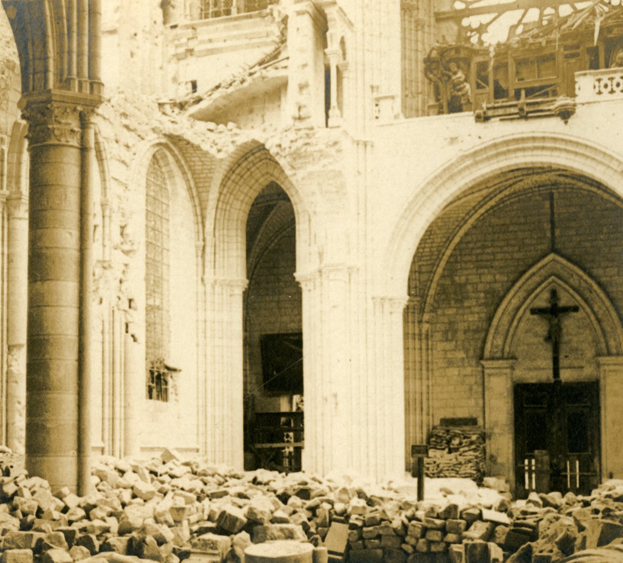 Kathedrale von Soissons, Soissons, Nordfrankreich, ca. 1914-1918 von Unbekannt