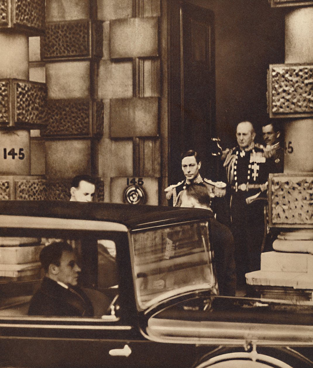 Die neue Herrschaft beginnt, 1936-1937 von Unbekannt