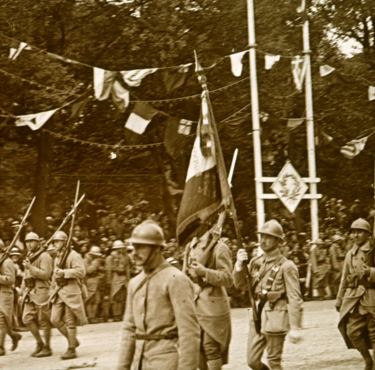 Siegesparade, 1918 von Unbekannt