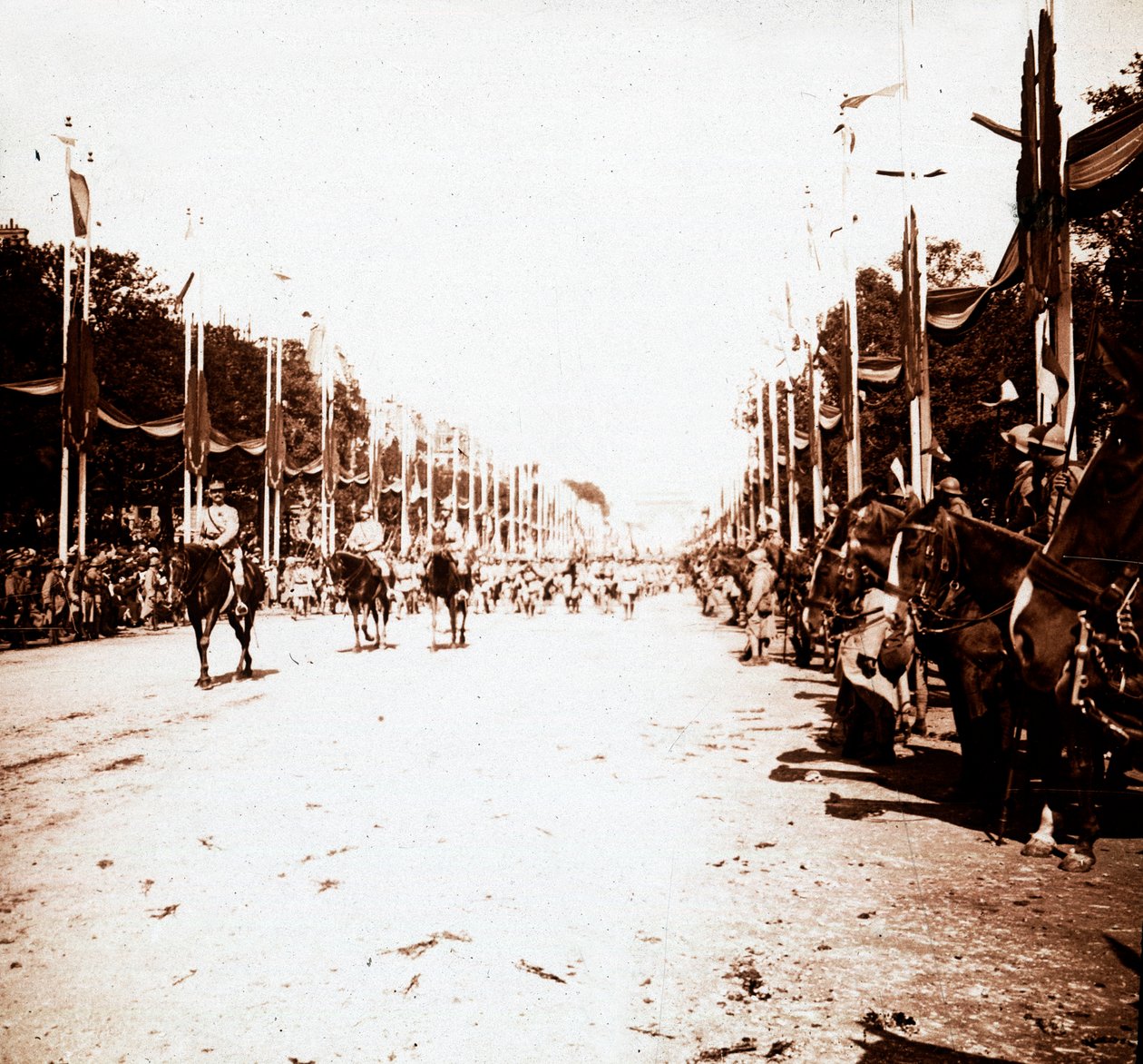 Siegesparade, Paris, Frankreich, ca. 1918-1919 von Unbekannt