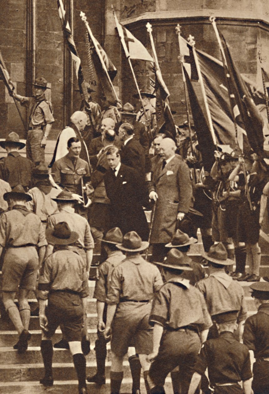 Mit Pfadfindern in Windsor, 1937 von Unbekannt