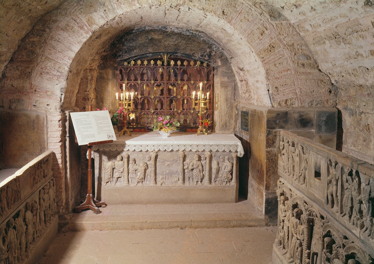 Sarkophag der Maria Magdalena in der Krypta von Unbekannt Unbekannt