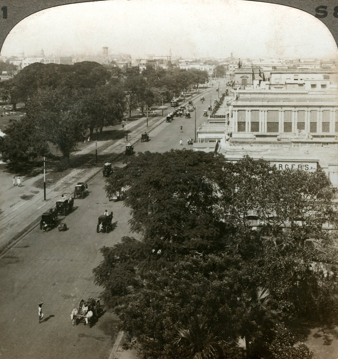 Chowringhee Road, Kalkutta, Indien von Underwood and Underwood