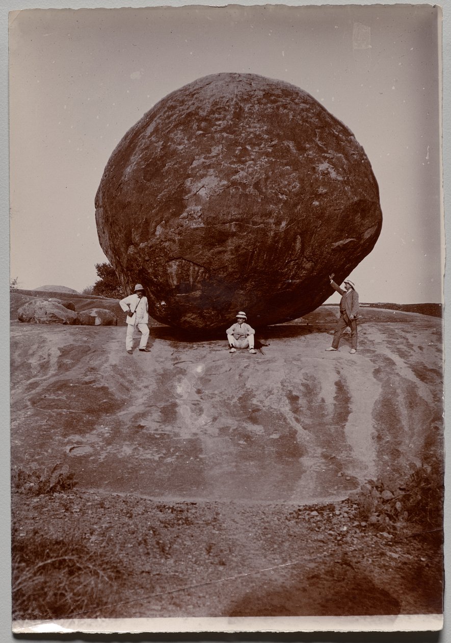 Krishnas Butterball, Mahabalipuram von Unidentified Photographer