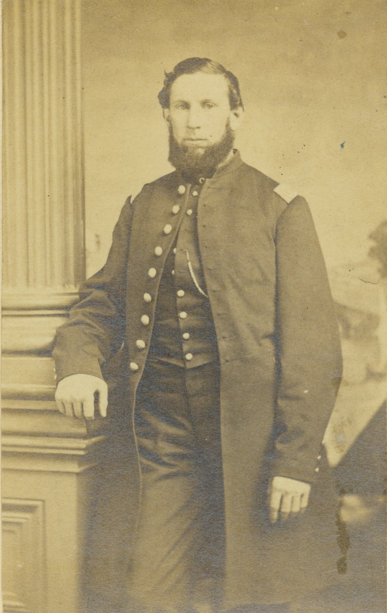 Halbporträt eines Mannes in Uniform von Unknown