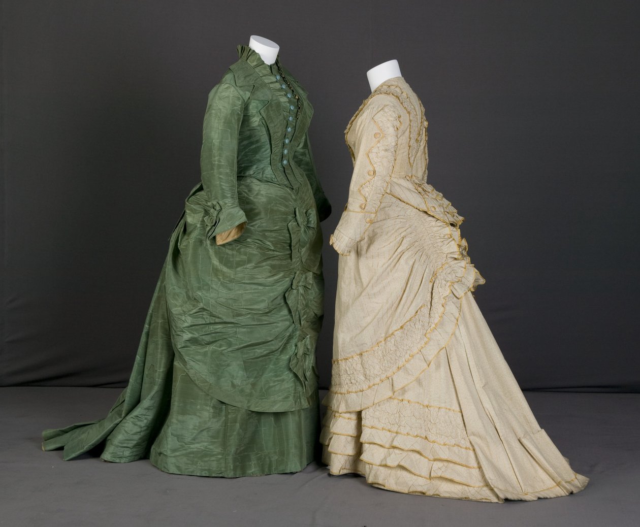 Aussteuerkleid von Unknown artist