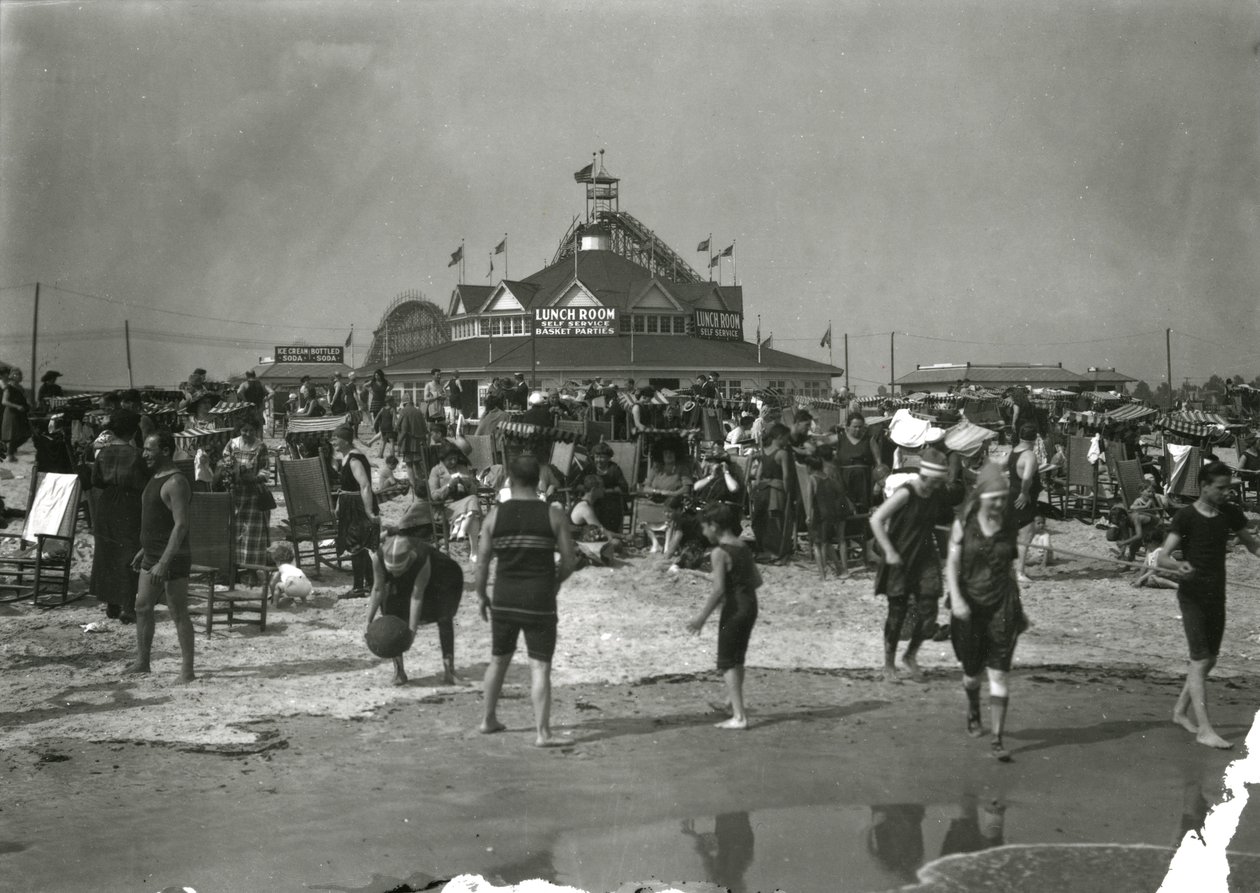 Strandszene, Coney Island, ca. 1910-21 von William Davis Hassler