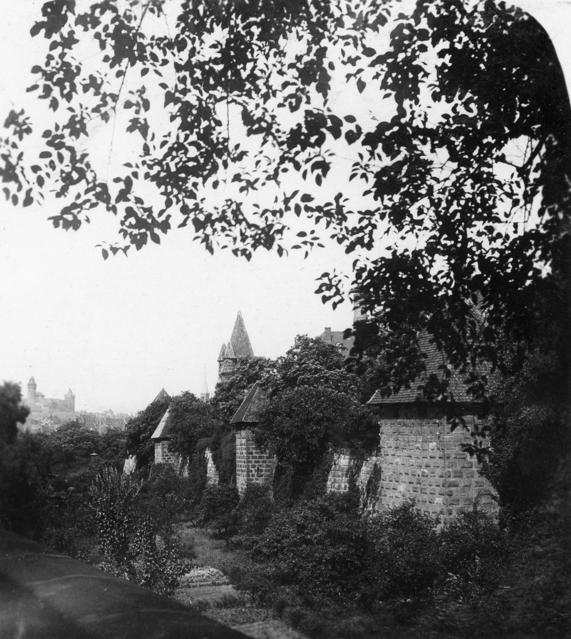 Stadtgraben, Bayern, Deutschland, 1900er Jahre von Wurthle and Sons