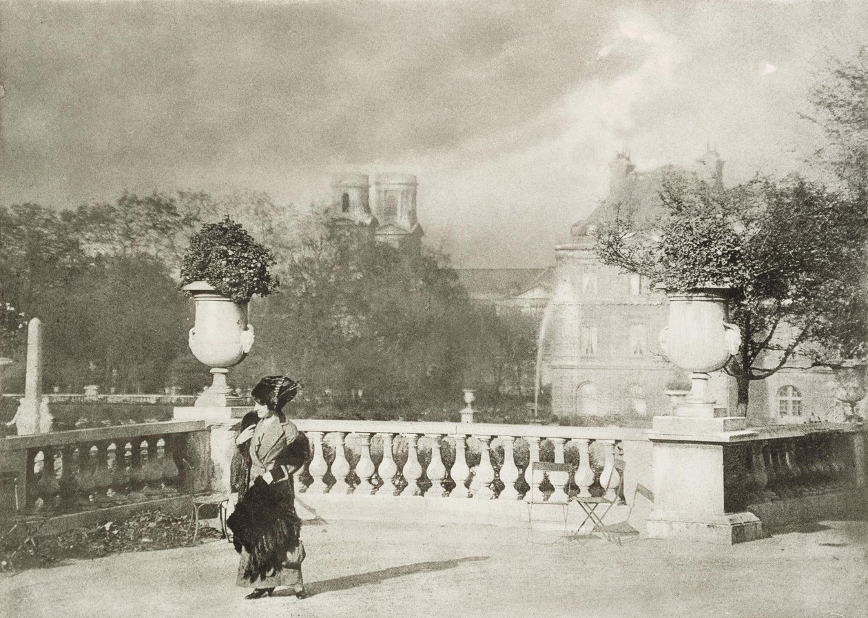 Frau im Luxemburger Garten von Émile Joachim Constant Puyo