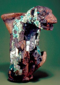 Fragment einer geflügelten Schlange