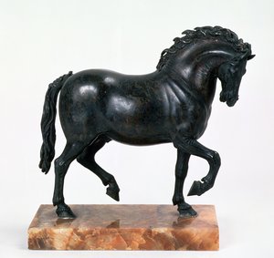 Gehendes Pferd