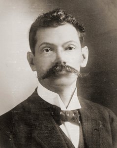 Porträt von Dr. Francisco Bertrand Barahona, ca. 1910