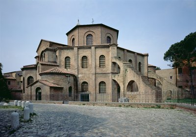 Rückfassade der Kirche, ca. 547 n. Chr. von Byzantine School