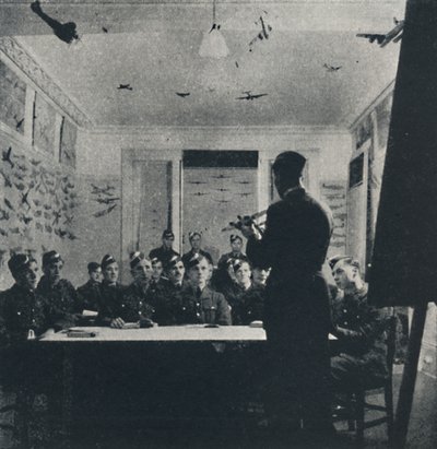 Die Grundlage der Ausbildung: Flugzeugerkennung von Cecil Beaton