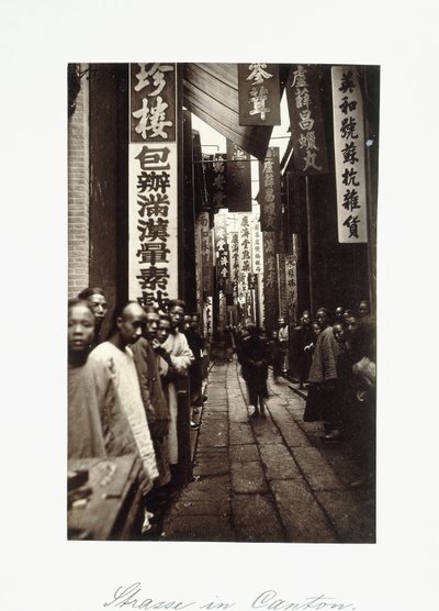 Straßenszene in Kanton, ca. 1870er Jahre von Chinese Photographer