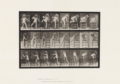 Tafel 475. Kind, Auf einen Stuhl steigen von Eadweard Muybridge