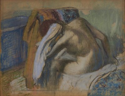 Frau trocknet ihr Haar nach dem Bad von Edgar Degas
