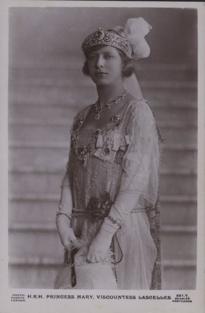 Ihre Königliche Hoheit Prinzessin Mary, Viscountess Lascelles (s/w Foto) von English Photographer