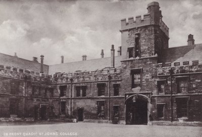 Im Vorderen Hof, St. Johns College von English Photographer