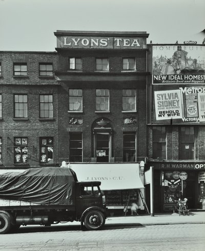 Lyons Coffee House, 7 Blackfriars Road, 1935 von English Photographer