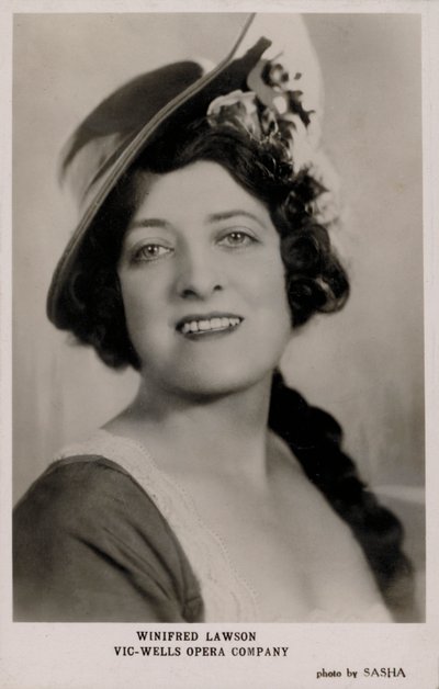 Winifred Lawson, Vic-Wells Opera Company von English Photographer