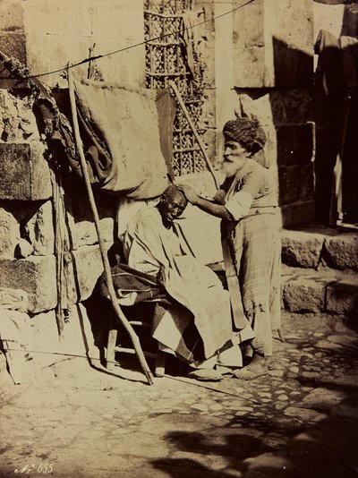 Album Damas et Baalbek: Syrischer Barbier von Félix Bonfils