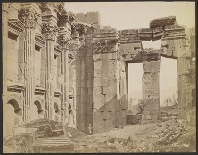 Innenraum, Tempel des Jupiter, Baalbek von Félix Bonfils