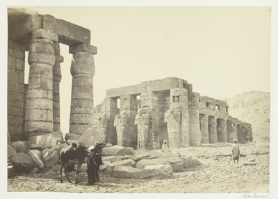 Das Memnonium, Theben, von der Ebene, 1857 von Francis Frith