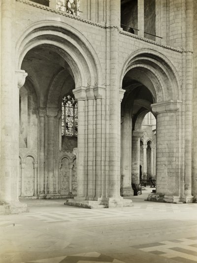 Ely-Kathedrale: Kirchenschiffbögen von Frederick H. Evans