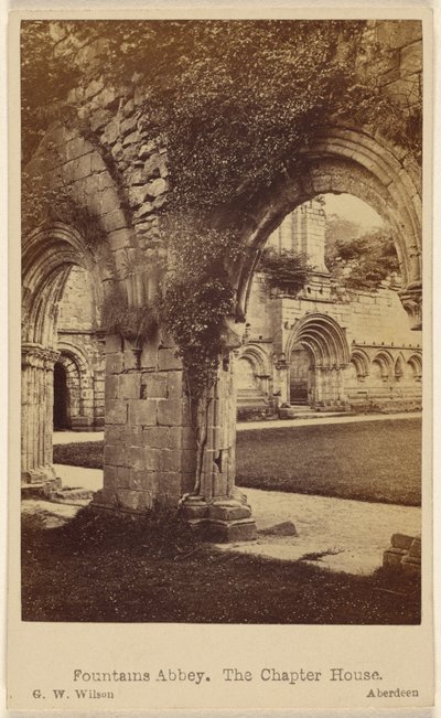 Fountains Abbey. Das Kapitelhaus. von George Washington Wilson