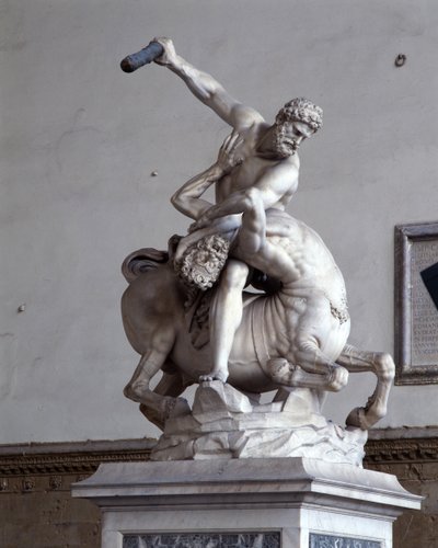 Herkules tötet den Zentauren (Marmor) von Giambologna