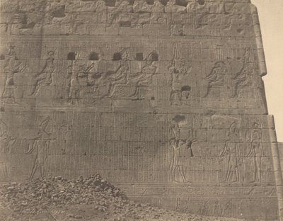 Edfu-Skulpturen und Inschriften auf der orientalischen Seite von John Beasley Greene