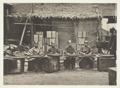 Teepflücken in Kanton, ca. 1868 von John Thomson