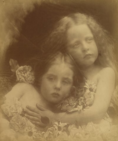 Englische Blüten, 1873 von Julia Margaret Cameron