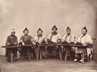 Tee pflücken, ca. 1869 von Lai Fong.