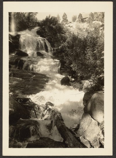 Landschaft mit Wasserfall von Louis Fleckenstein