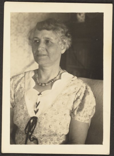 Porträt einer Frau von Louis Fleckenstein